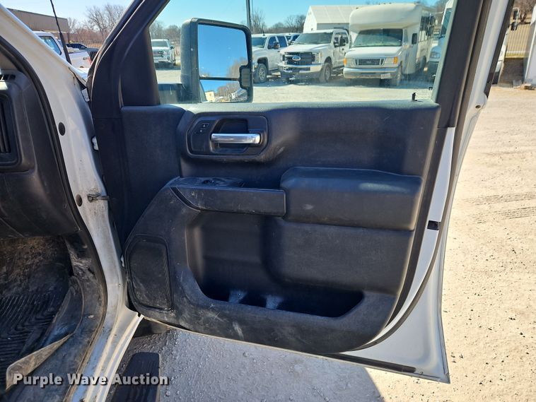 image for item EO7029 2020 GMC Sierra 3500HD Crew Cab pickup truck