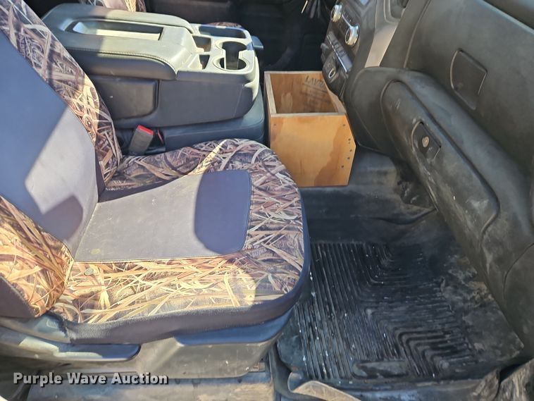 image for item EO7029 2020 GMC Sierra 3500HD Crew Cab pickup truck