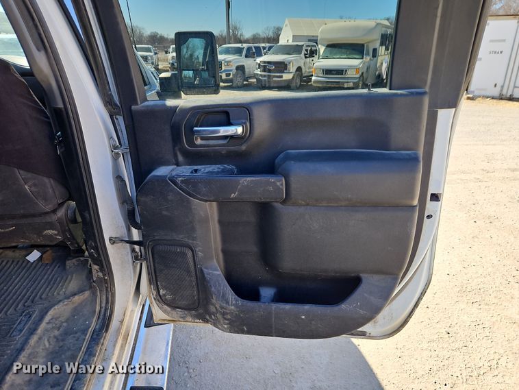 image for item EO7029 2020 GMC Sierra 3500HD Crew Cab pickup truck