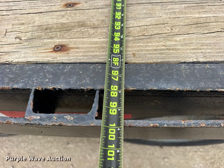 image for item ER0442 1999 Hudson Bros TRAILER equipment trailer