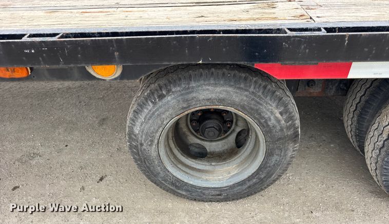 image for item ER0442 1999 Hudson Bros TRAILER equipment trailer