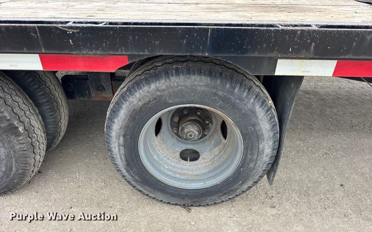 image for item ER0442 1999 Hudson Bros TRAILER equipment trailer