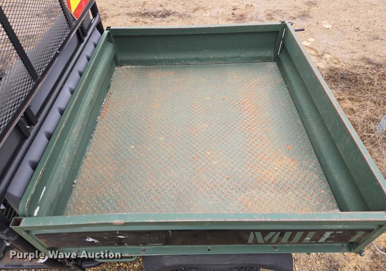 image for item ES2845 2005 Kawasaki KAF620G Mule utility vehicle