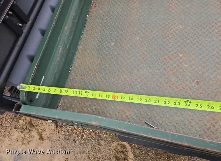 image for item ES2845 2005 Kawasaki KAF620G Mule utility vehicle