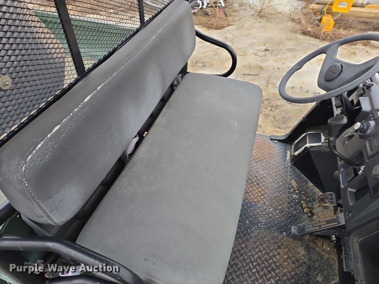 image for item ES2845 2005 Kawasaki KAF620G Mule utility vehicle