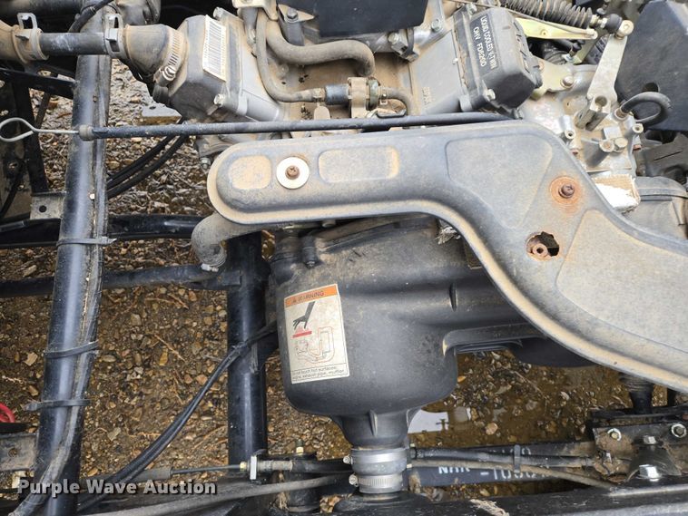 image for item ES2845 2005 Kawasaki KAF620G Mule utility vehicle