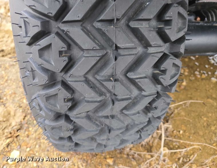 image for item ES2845 2005 Kawasaki KAF620G Mule utility vehicle