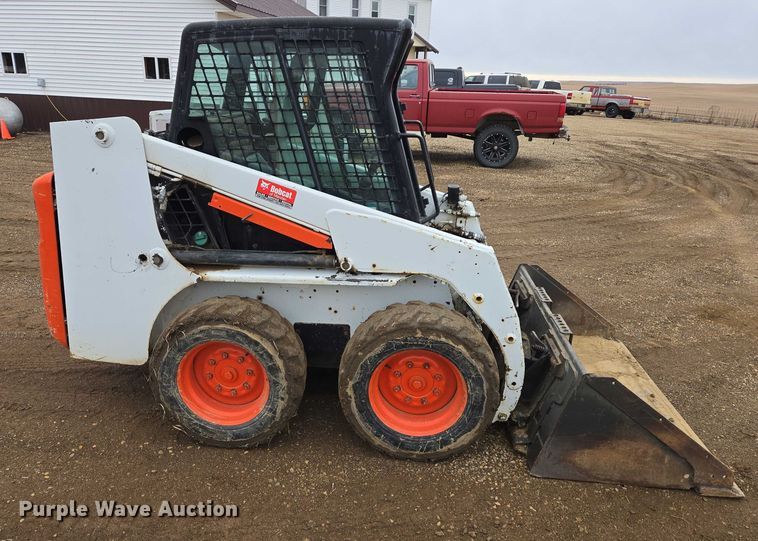 image for item ES2848 2002 Bobcat 753 skid steer loader