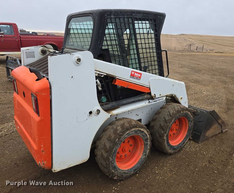 image for item ES2848 2002 Bobcat 753 skid steer loader