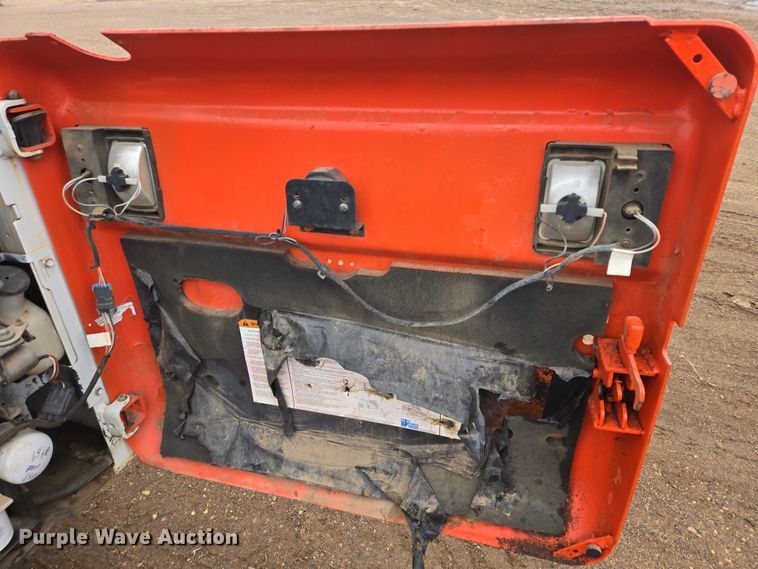 image for item ES2848 2002 Bobcat 753 skid steer loader