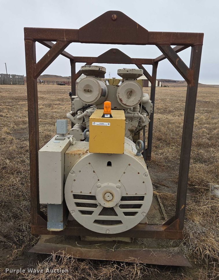 image for item ES2853 1974 Cummins VT12-700-GS 