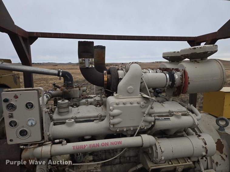 image for item ES2853 1974 Cummins VT12-700-GS 