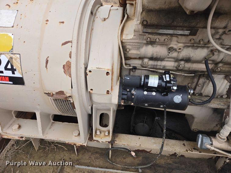 image for item ES2853 1974 Cummins VT12-700-GS 