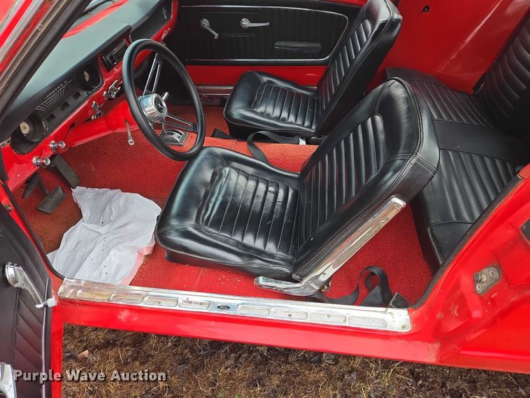 image for item ES2854 1965 Ford Mustang 289 