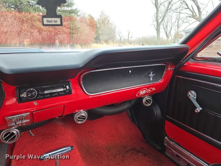 image for item ES2854 1965 Ford Mustang 289 