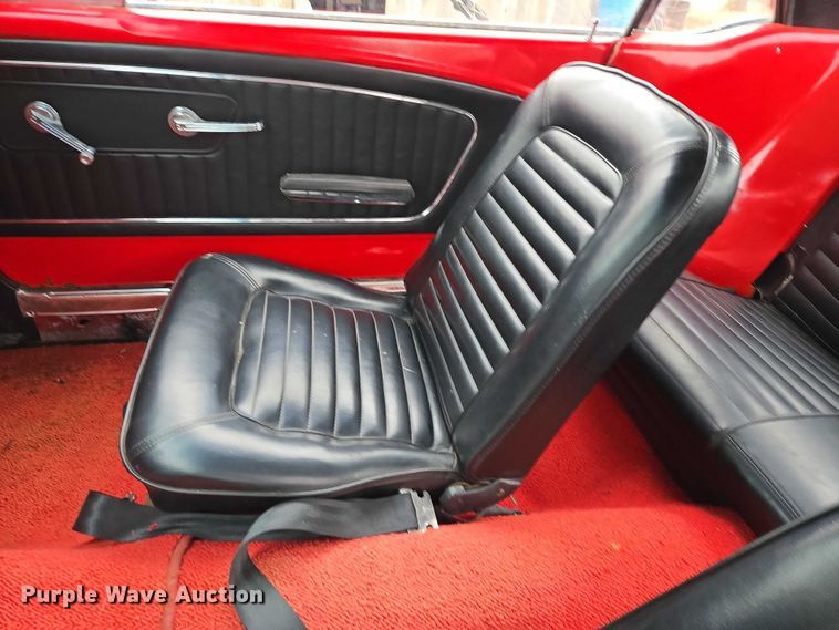 image for item ES2854 1965 Ford Mustang 289 