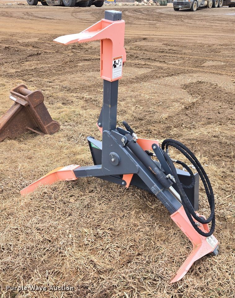 image for item ES2862 Raytree RMTG70 skid steer tire grabber