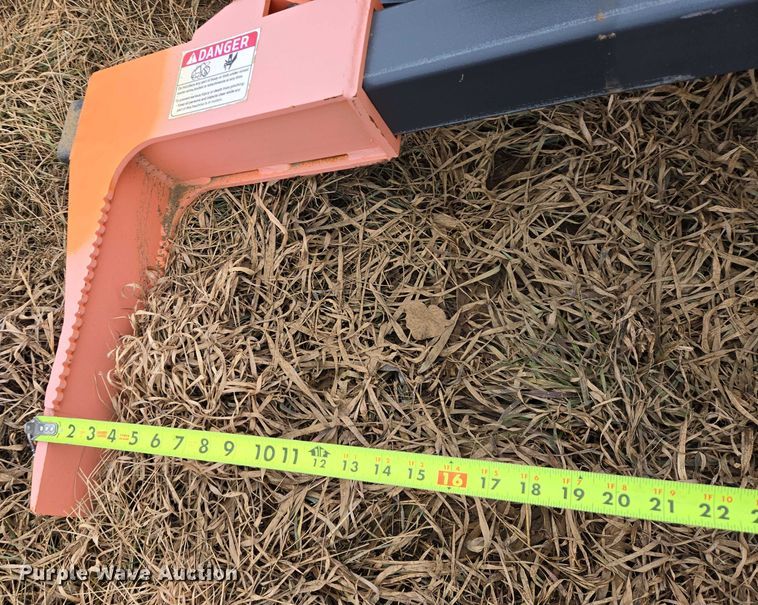 image for item ES2862 Raytree RMTG70 skid steer tire grabber