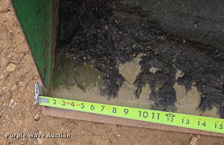 image for item ES2868 John Deere 2305 HST lawn mower