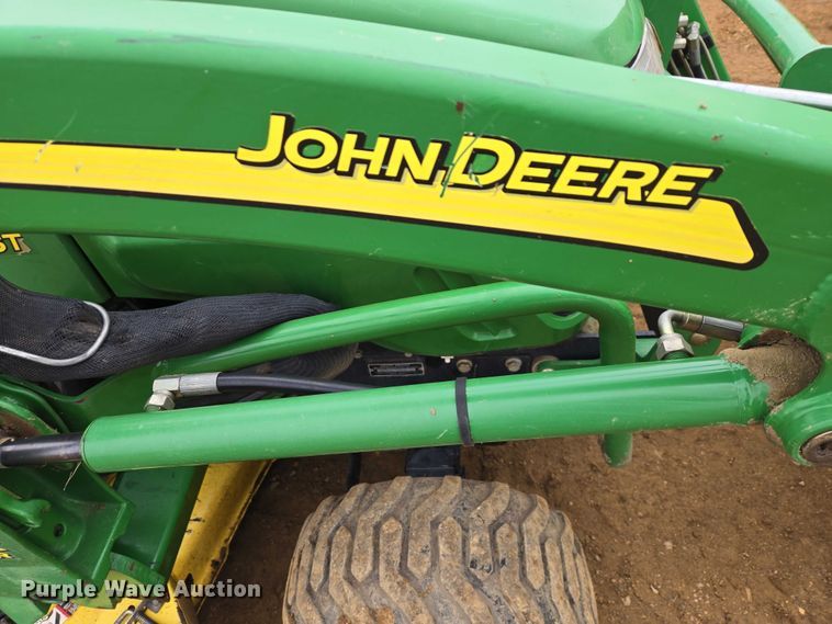 image for item ES2868 John Deere 2305 HST lawn mower