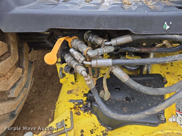 image for item ES2868 John Deere 2305 HST lawn mower