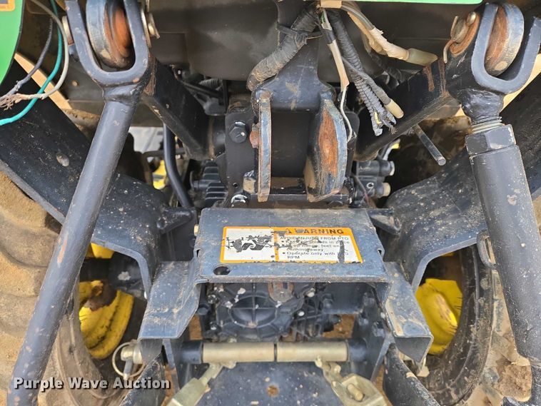 image for item ES2868 John Deere 2305 HST lawn mower