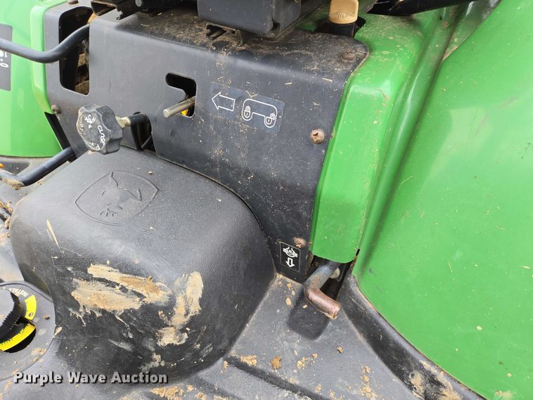image for item ES2868 John Deere 2305 HST lawn mower