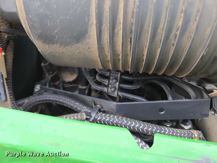 image for item ES2868 John Deere 2305 HST lawn mower