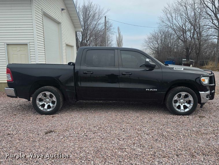 image for item ES2953 2021 RAM 1500 Crew Cab pickup truck