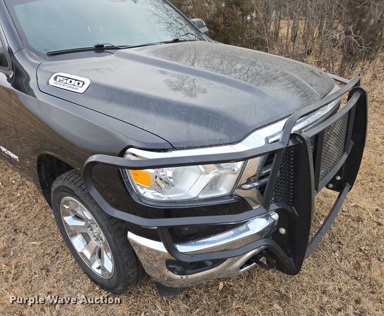 image for item ES2953 2021 RAM 1500 Crew Cab pickup truck