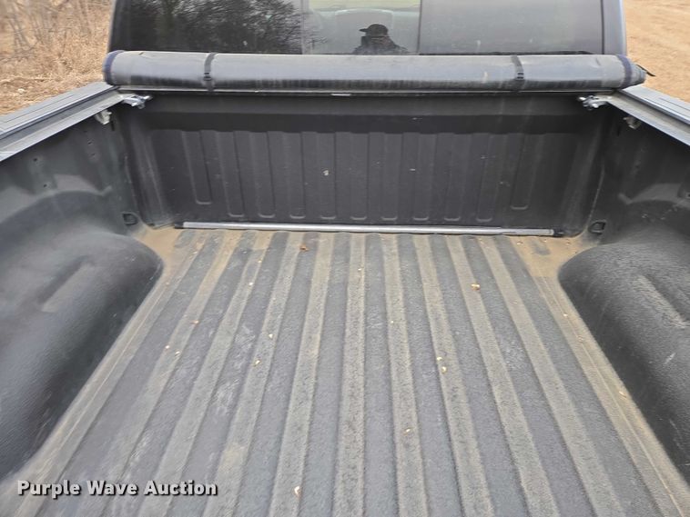 image for item ES2953 2021 RAM 1500 Crew Cab pickup truck