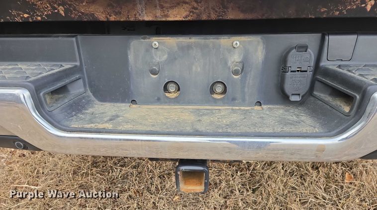 image for item ES2953 2021 RAM 1500 Crew Cab pickup truck