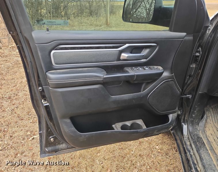 image for item ES2953 2021 RAM 1500 Crew Cab pickup truck