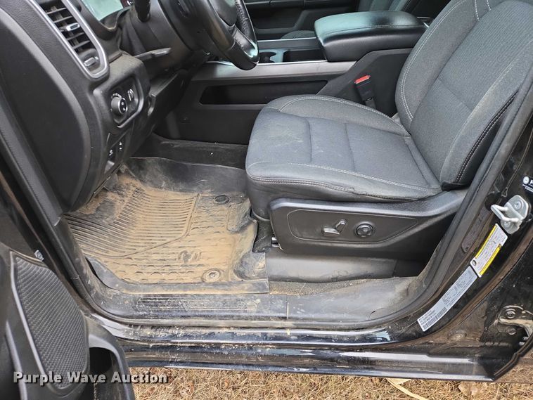 image for item ES2953 2021 RAM 1500 Crew Cab pickup truck