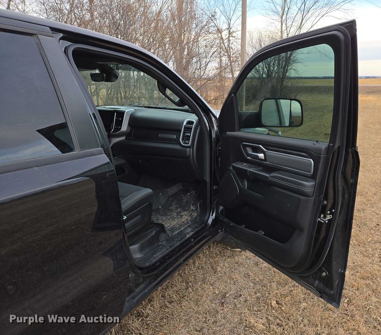 image for item ES2953 2021 RAM 1500 Crew Cab pickup truck