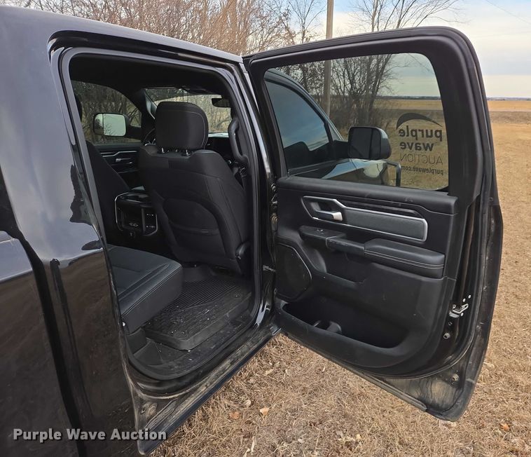 image for item ES2953 2021 RAM 1500 Crew Cab pickup truck