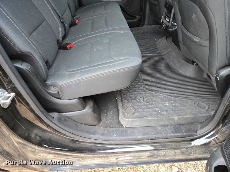 image for item ES2953 2021 RAM 1500 Crew Cab pickup truck