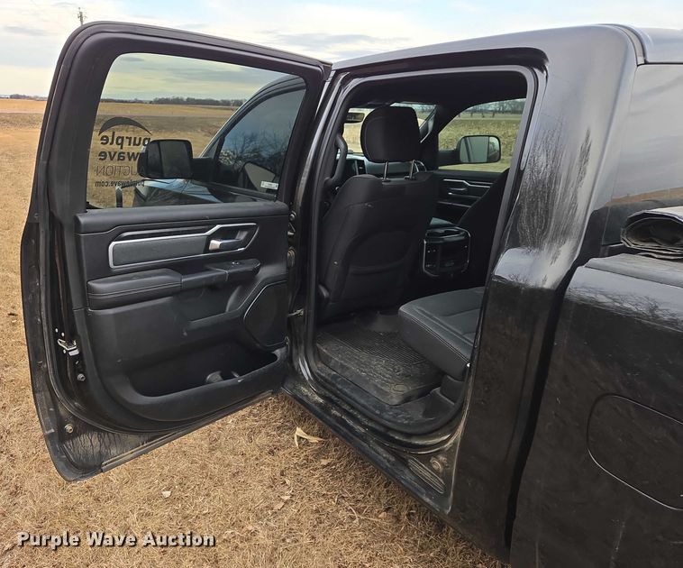 image for item ES2953 2021 RAM 1500 Crew Cab pickup truck