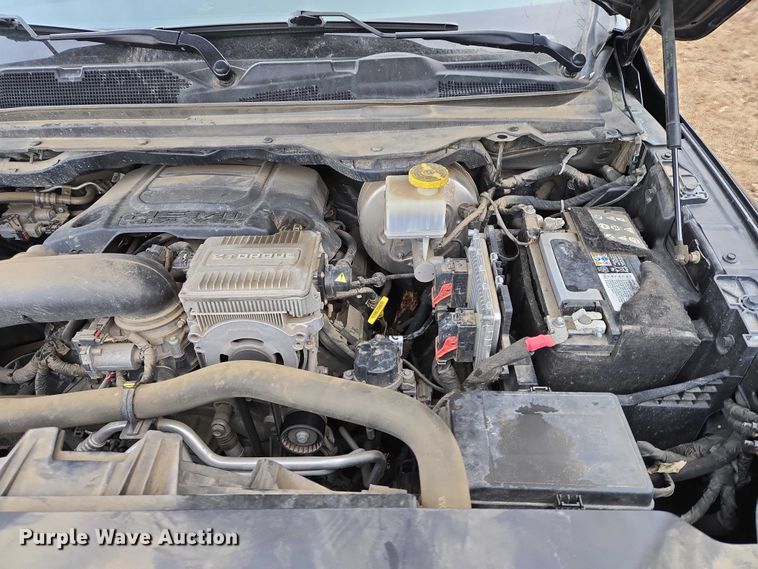 image for item ES2953 2021 RAM 1500 Crew Cab pickup truck