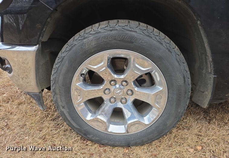 image for item ES2953 2021 RAM 1500 Crew Cab pickup truck