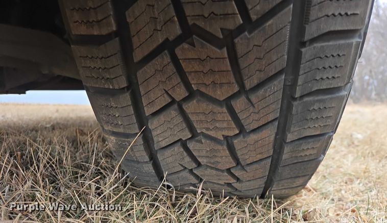 image for item ES2953 2021 RAM 1500 Crew Cab pickup truck