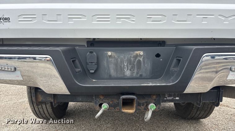 image for item ES5012 2018 Ford F350 Crew Cab pickup truck