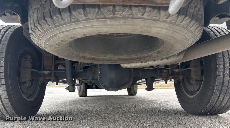 image for item ES5012 2018 Ford F350 Crew Cab pickup truck