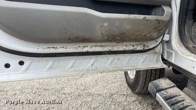 image for item ES5012 2018 Ford F350 Crew Cab pickup truck