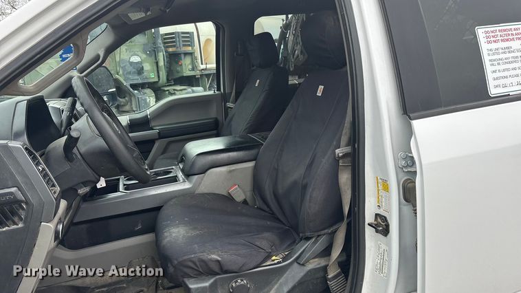 image for item ES5012 2018 Ford F350 Crew Cab pickup truck