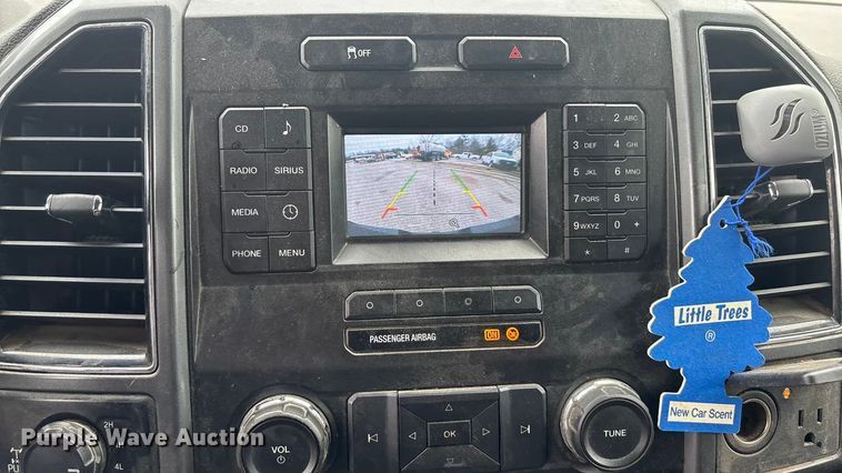 image for item ES5012 2018 Ford F350 Crew Cab pickup truck