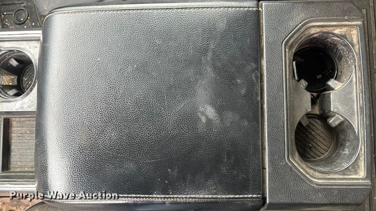 image for item ES5012 2018 Ford F350 Crew Cab pickup truck