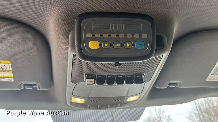 image for item ES5012 2018 Ford F350 Crew Cab pickup truck