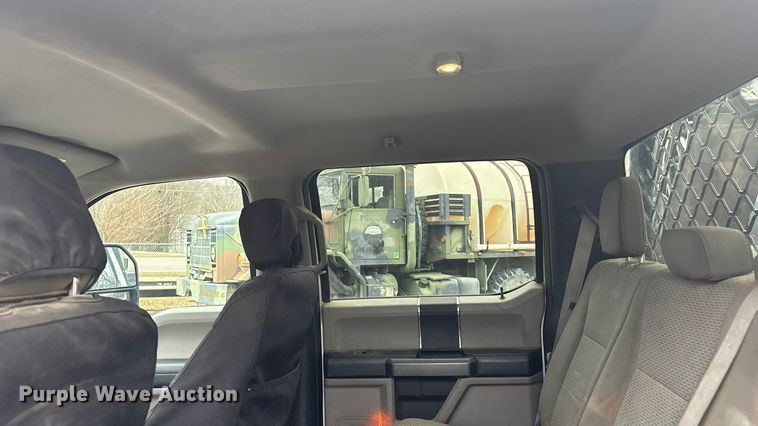 image for item ES5012 2018 Ford F350 Crew Cab pickup truck