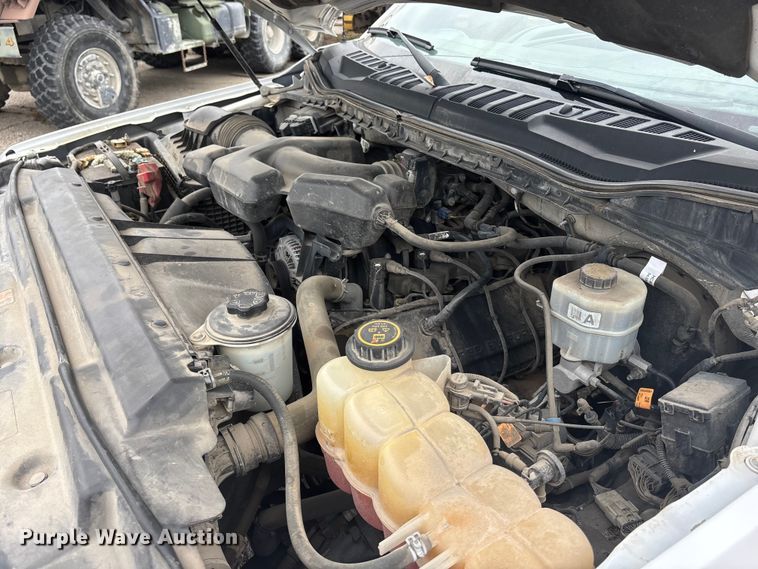 image for item ES5012 2018 Ford F350 Crew Cab pickup truck